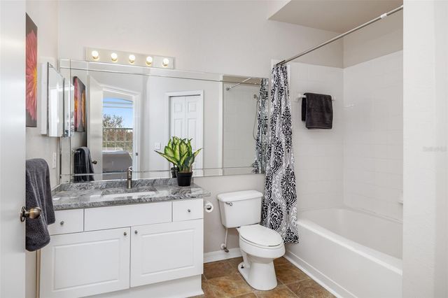 5134 NORTHRIDGE ROAD 309, Sarasota, FL 34238