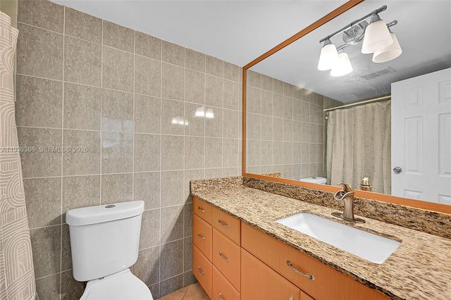 4850 NW 29th Court 125, Lauderdale Lakes, FL 33313