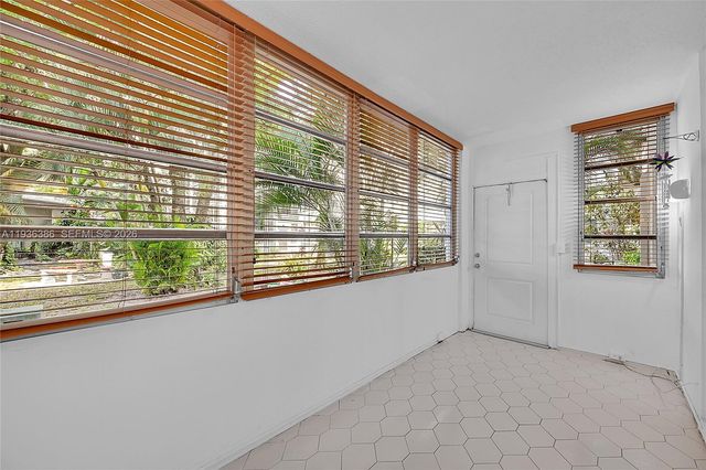 4850 NW 29th Court 125, Lauderdale Lakes, FL 33313