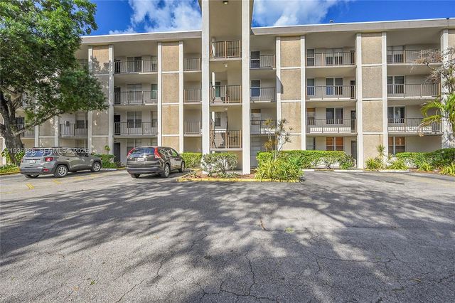 4850 NW 29th Court 125, Lauderdale Lakes, FL 33313
