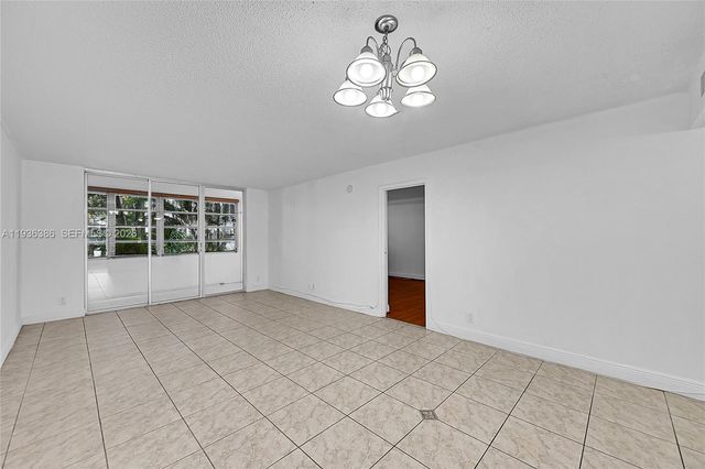 4850 NW 29th Court 125, Lauderdale Lakes, FL 33313