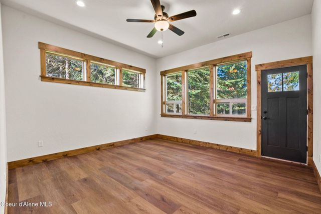 1047 Comeback Bay Ln, Sagle, ID 83860