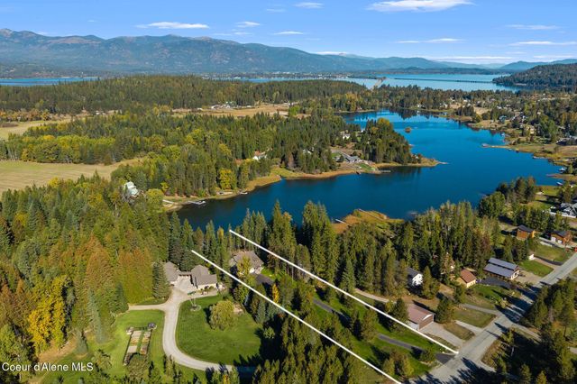 1047 Comeback Bay Ln, Sagle, ID 83860