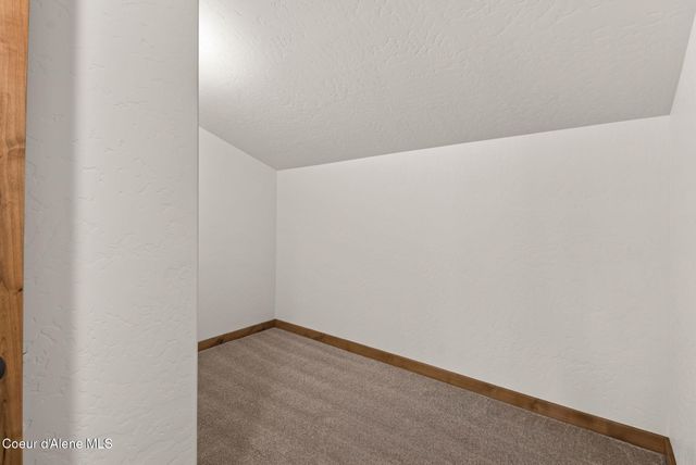 1047 Comeback Bay Ln, Sagle, ID 83860