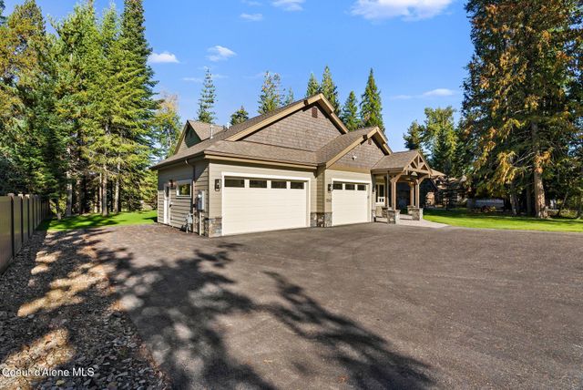 1047 Comeback Bay Ln, Sagle, ID 83860