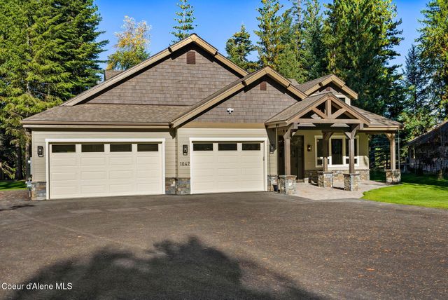 1047 Comeback Bay Ln, Sagle, ID 83860