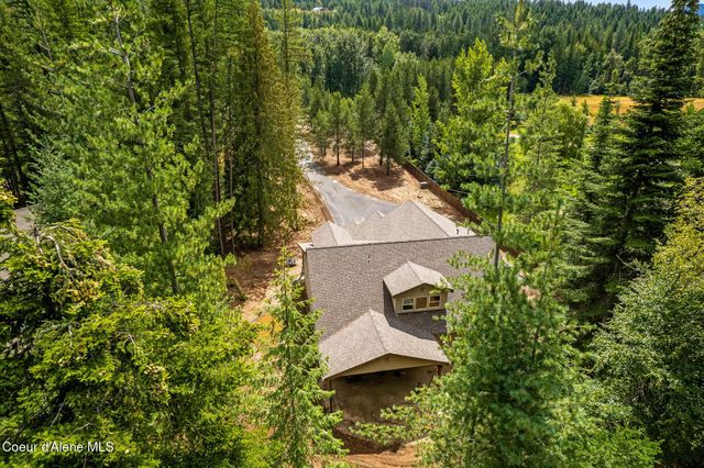 1047 Comeback Bay Ln, Sagle, ID 83860