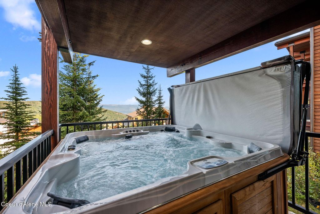 135 Chutes LN, Sandpoint, ID 83864 photo 5
