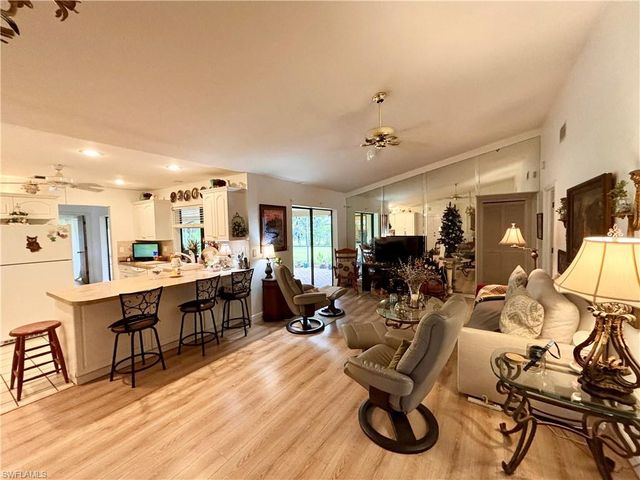 810 El Dorado PKWY W, Cape Coral, FL 33914