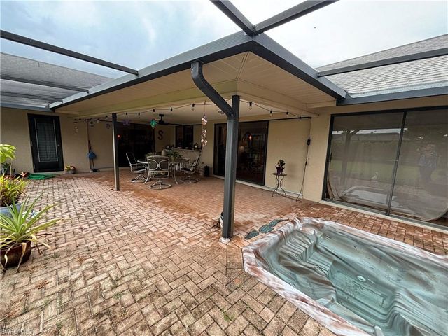 810 El Dorado PKWY W, Cape Coral, FL 33914
