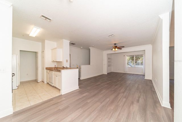 1300 EASTERN PECAN PLACE 208, Winter Garden, FL 34787