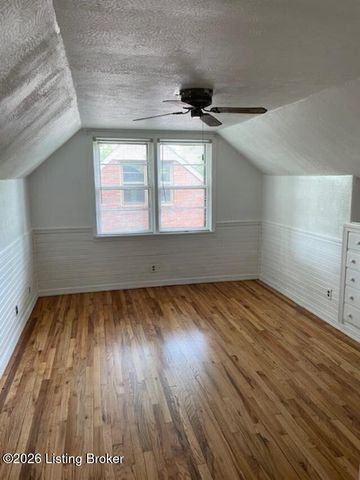 3736 Glenmeade Rd, Louisville, KY 40218