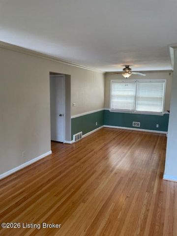 3736 Glenmeade Rd, Louisville, KY 40218