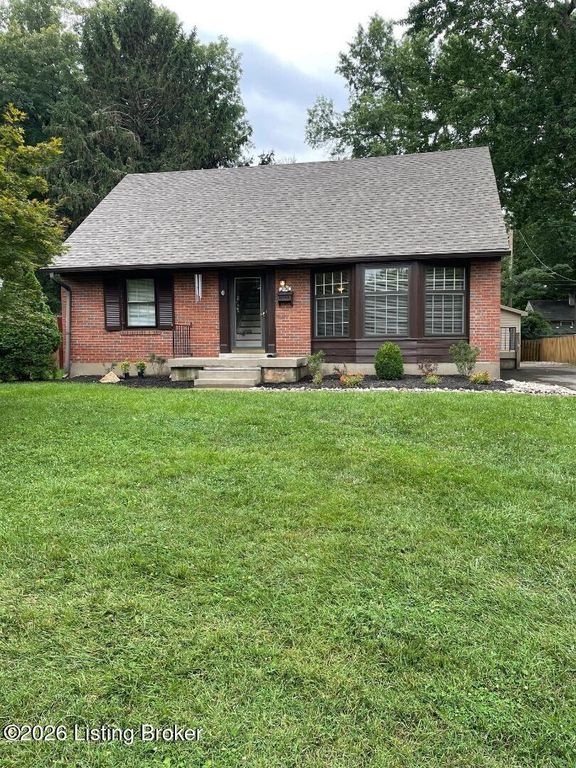 3736 Glenmeade Rd, Louisville, KY 40218