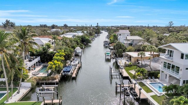 4881 OXFORD DRIVE, Siesta Key, FL 34242