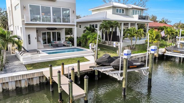 4881 OXFORD DRIVE, Siesta Key, FL 34242