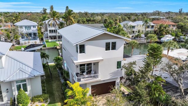 4881 OXFORD DRIVE, Siesta Key, FL 34242