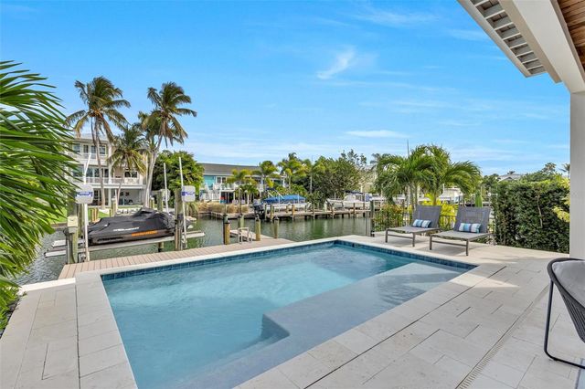 4881 OXFORD DRIVE, Siesta Key, FL 34242