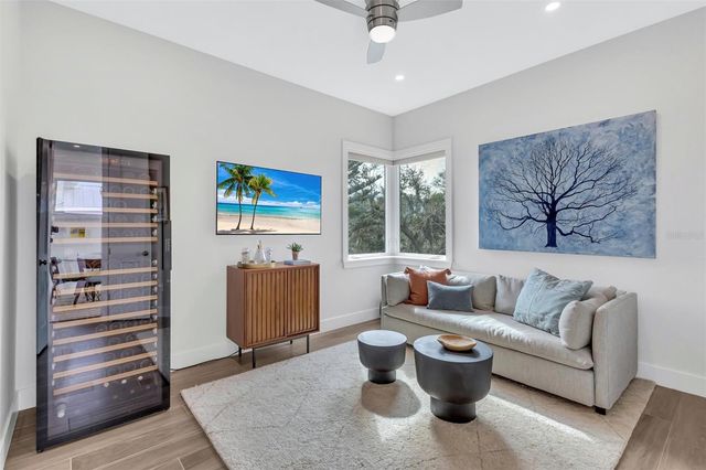 4881 OXFORD DRIVE, Siesta Key, FL 34242