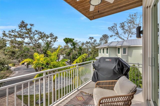 4881 OXFORD DRIVE, Siesta Key, FL 34242