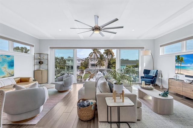 4881 OXFORD DRIVE, Siesta Key, FL 34242