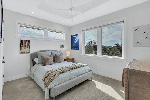 4881 OXFORD DRIVE, Siesta Key, FL 34242