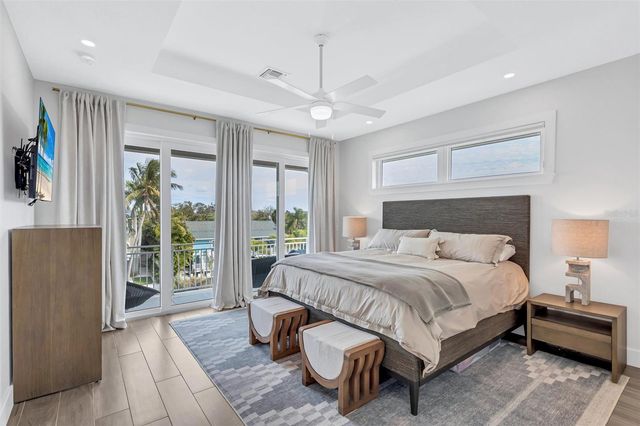 4881 OXFORD DRIVE, Siesta Key, FL 34242