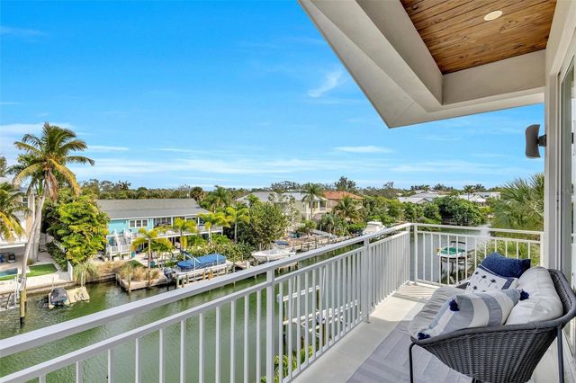 4881 OXFORD DRIVE, Siesta Key, FL 34242