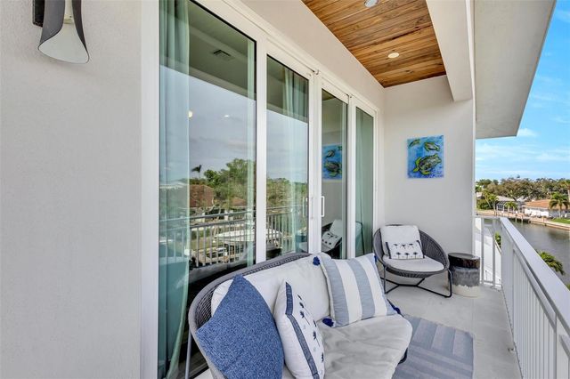 4881 OXFORD DRIVE, Siesta Key, FL 34242