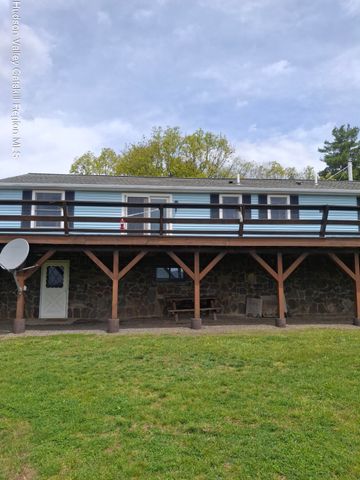 9 J & J Road, Kerhonkson, NY 12446