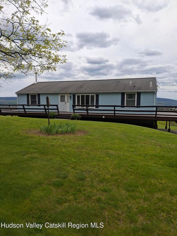 9 J & J Road, Kerhonkson, NY 12446