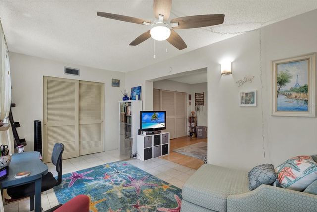 2458 COLUMBIA DRIVE 24, Clearwater, FL 33763