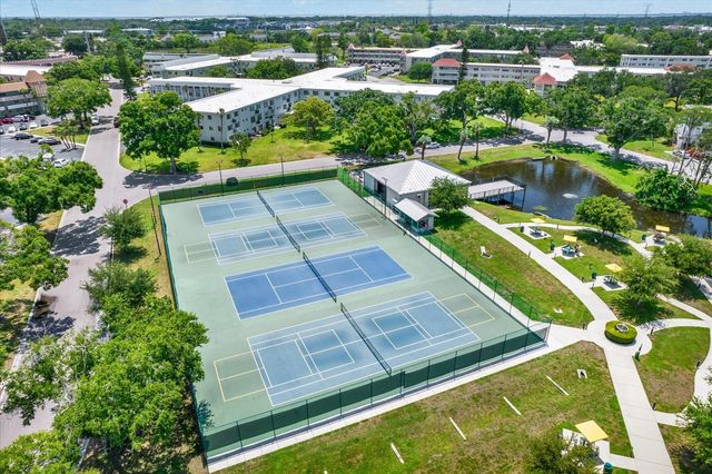 2458 COLUMBIA DRIVE 24, Clearwater, FL 33763