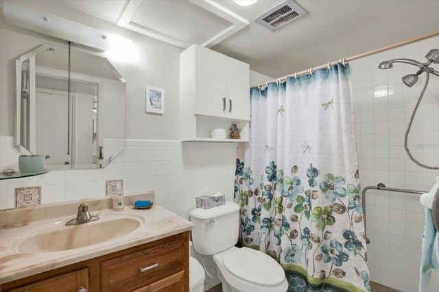 2458 COLUMBIA DRIVE 24, Clearwater, FL 33763