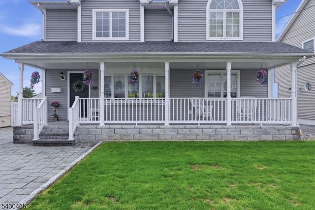 1 Highview Ave, Totowa Boro, NJ 07512