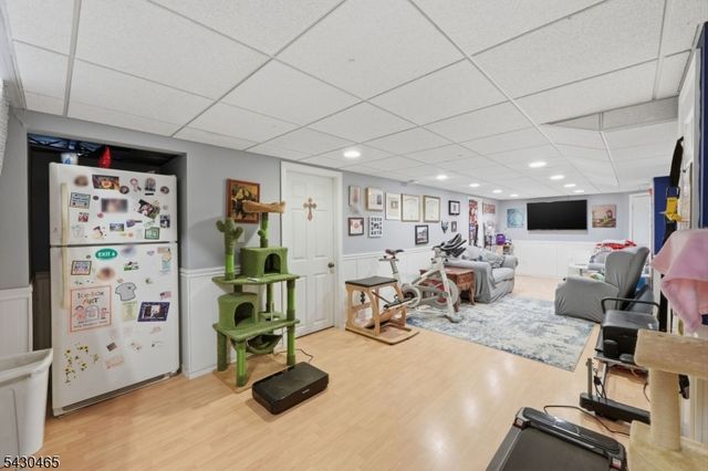 1 Highview Ave, Totowa Boro, NJ 07512