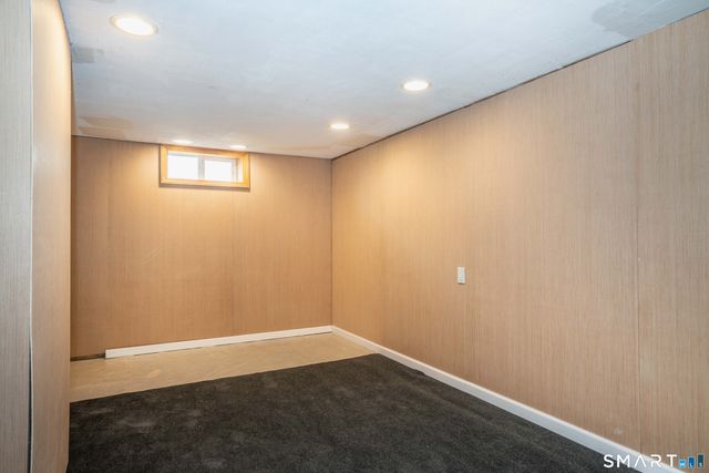 20 Dorothy Street, Milford, CT 06460