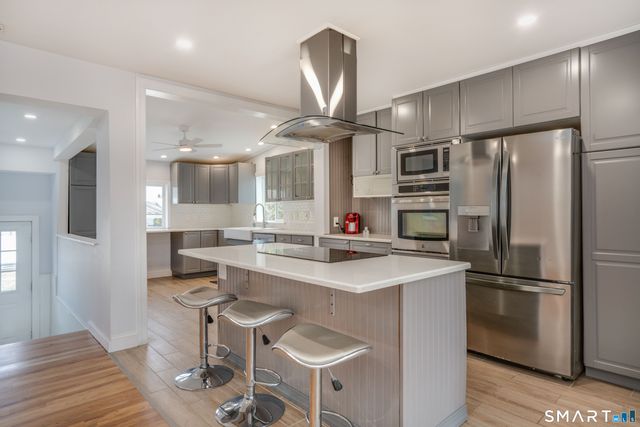 20 Dorothy Street, Milford, CT 06460