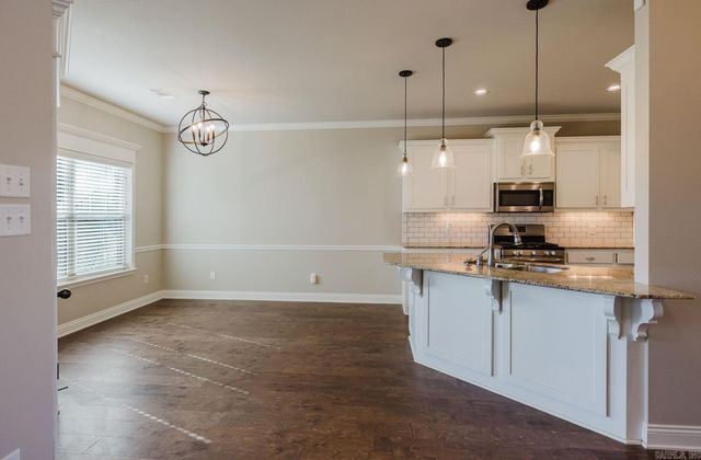 3236 Dapple Gray Road, Benton, AR 72015