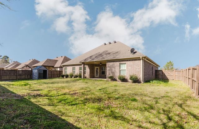 3236 Dapple Gray Road, Benton, AR 72015