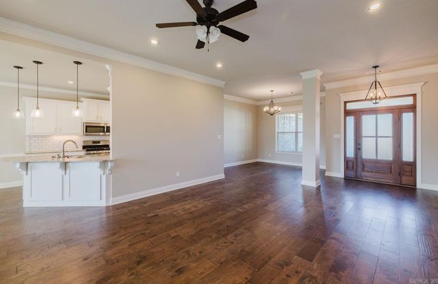 3236 Dapple Gray Road, Benton, AR 72015