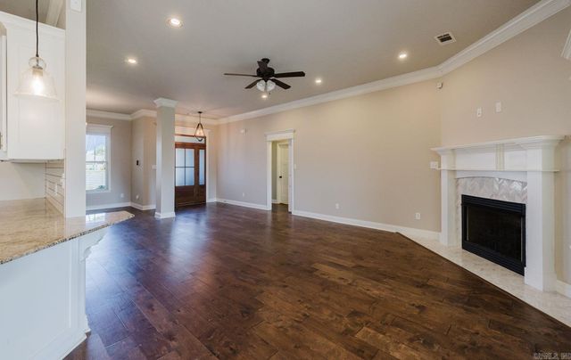 3236 Dapple Gray Road, Benton, AR 72015