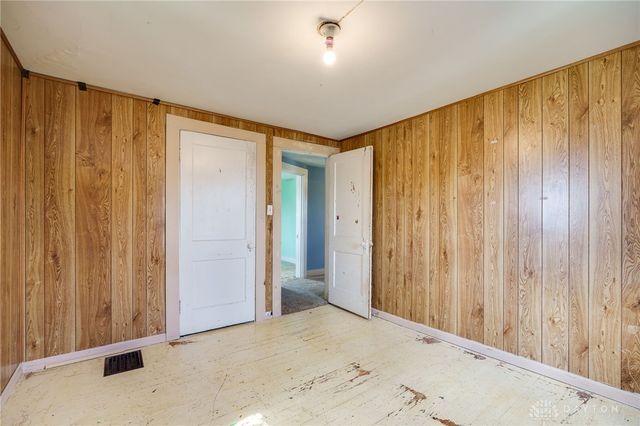 2702 Maplewood Avenue, Springfield, OH 45505