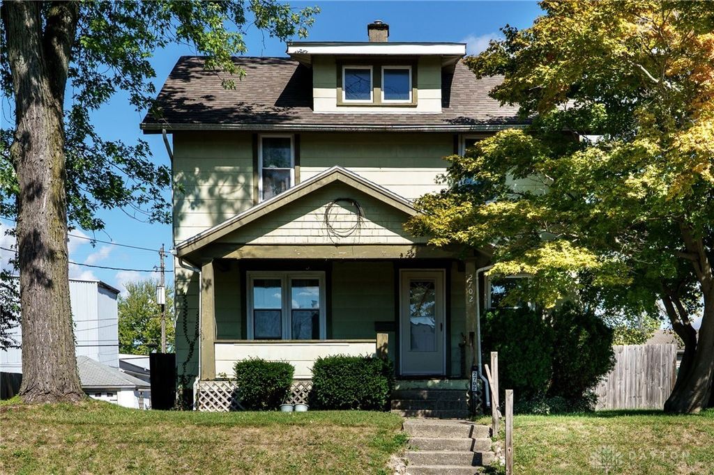 2702 Maplewood Avenue, Springfield, OH 45505