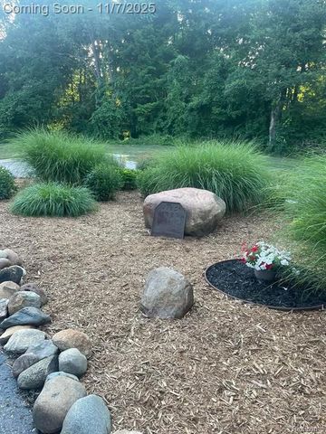1366 S Baldwin Road, Lake Orion, MI 48360