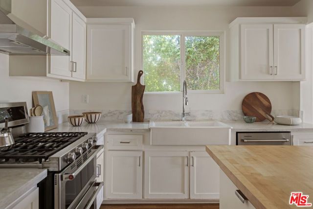 3352 Scarboro Street, Los Angeles, CA 90065