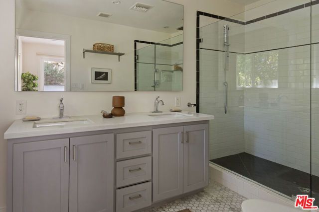 3352 Scarboro Street, Los Angeles, CA 90065