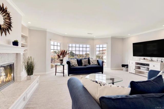 972 Skylark Drive, La Jolla, CA 92037