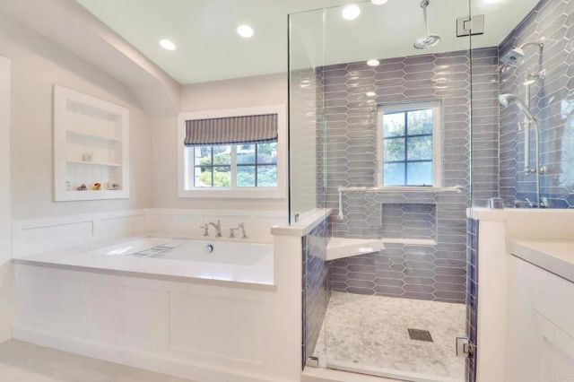 972 Skylark Drive, La Jolla, CA 92037