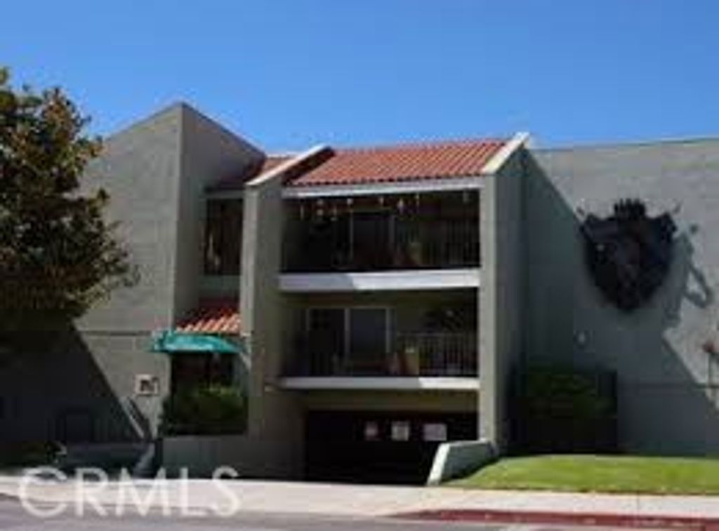 2257 Fair Park 102, Eagle Rock, CA 90041